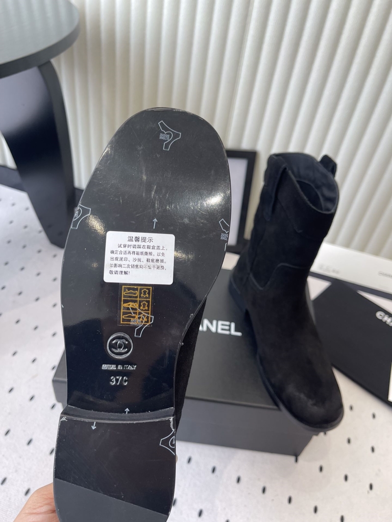 Ch**el boots
